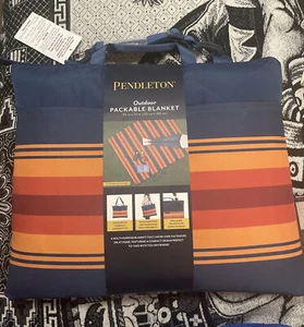 Pendleton Grand Canyon Outdoor Packable Picnic Blanket 60 x 72 Folds Into Tote - Picture 1 of 8