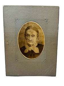 Foto antigua de anciana 1800’s  - Imagen 1 de 4