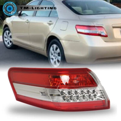 Lâmpada de freio traseira externa traseira para 2010 2011 Toyota Camry Driver Side - Imagem 1 de 4