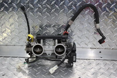 Kawasaki Ninja 650R Ex650C 2009 inyectores principales de combustible/cuerpos del acelerador Foto 1 de 4