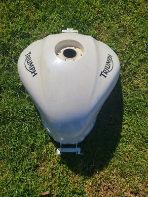 Triumph Speed Triple R 2012 12-15 OEM tanque de combustible de gasolina pila de gasolina lata blanca Foto 1 de 4