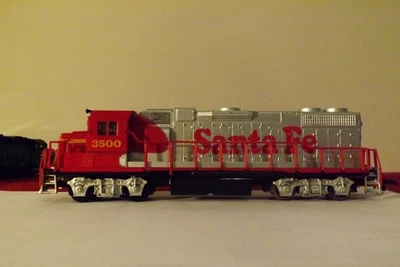 HO Scale Life-Like, GP-38 Locomotive, Santa Fe, Silver Red War Bonnet, #3500 - Image 1 of 4