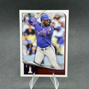 ADOLIS GARCÍA 2025 Topps Collezione Flagship #74 Texas Rangers - Foto 1 di 2