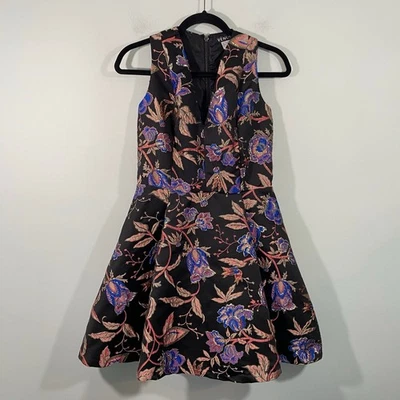Venus Floral Brocade Sleeveless V-neck Fit & Flare Mini Cocktail Dress Size 4 - Image 1 of 4