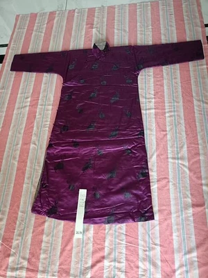 Antique Chinese Qing Dynasty Silk Robe, Vintage Embroidered Costume Collectible - Image 1 of 4