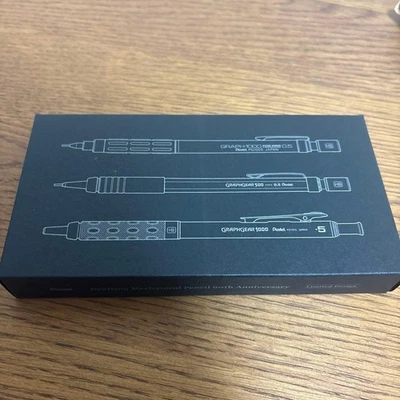 Conjunto Pentel 60º Aniversário Limitado Preto Graph1000/GraphGear - Exclusivo Japão - Imagem 1 de 4