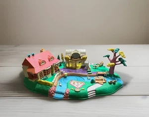 1996 Polly Pocket Magical Movin' Magnetic Pollyville playset by Bluebird - Picture 1 of 10