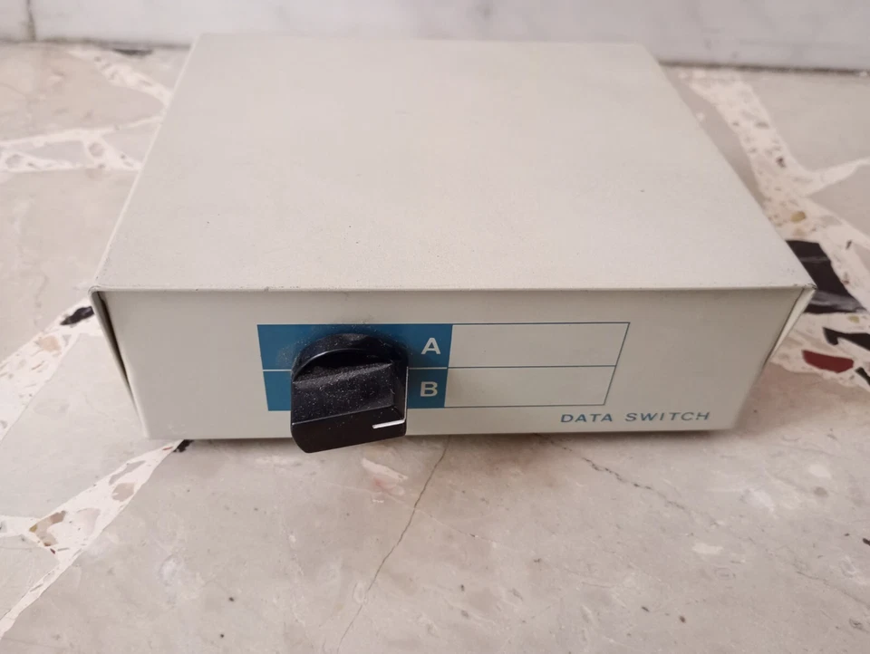 Data switch commutatore stampanti vintage anni 80 - Immagine 1 di 2