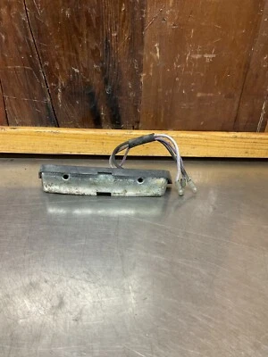 MG MGB 1972-76 • Mapa original/luz de cortesía, usada. JMG37 Foto 1 de 4