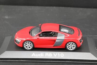 SCHUCO 1/43 AUDI R8 V10 - Photo 1/4