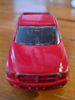 TONKA. Camioneta pickup Dodge Dakota roja vintage escala 1:64 hecha en China Foto 1 de 4