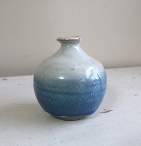 Wheel Thrown Studio Pottery Bulbous Vase Handmade Blue White Ombre Beach Coastal - Picture 1 of 6