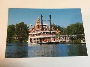 Mark Twain Sternwheeler down Rivers Of America Disneyland Ship Boat Postcard - Bild 1 von 1