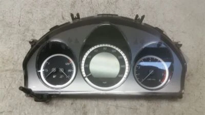 2011 Mercedes-Benz C300 спидометр - 2049001505 - R294548 - Изображение 1 из 4
