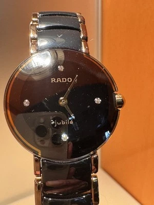 Reloj de cuarzo de cerámica negro y dorado Rado Coupole Jubilé R22352712 para dama - Nuevo Foto 1 de 4