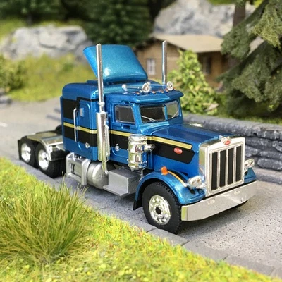 Tractor Brekina Automodelle 85718 HO 2 tonos azul 1973 Peterbilt 359 cabina dormitorio Foto 1 de 4