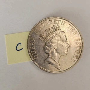 1988 Hong Kong Five (5) dollar coin - circulated - Queen Elizabeth - Picture 1 of 6