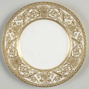 Royal Worcester Embassy Cream Rim and Gold Salad Plate 635878 - Picture 1 of 1