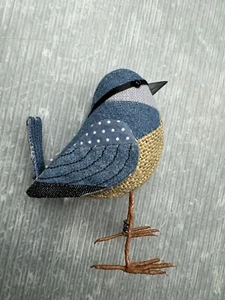 Statuina artigianale decorativa Nuthatch Bird in tessuto e tela - Foto 1 di 18