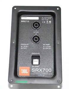Panel trasero One JBL SRX700 (SRX-715) con conectores e interruptor pieza de repuesto - Imagen 1 de 4