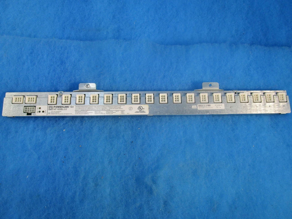 NF18SBLG3 NEW SQUARE D POWERLINK G3 NF-G3 18 CIRCUIT CONTROL BUS (LEFT) - Image 1 of 1