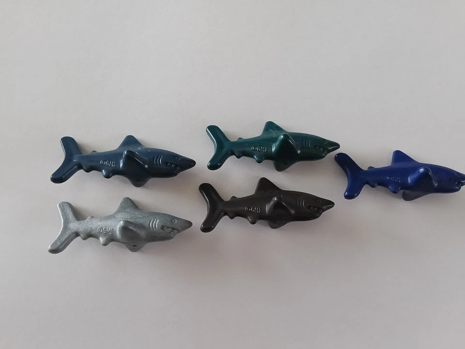 Lote de 5 juguetes de tiburón General Mills de la década de 1980 colores extremadamente raros sin producción Foto 1 de 4