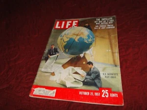 1957 Life October 21-Sputnick is launched; Milwaukee Braves win the world Series - Picture 1 of 8