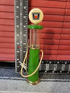 Oliver Gas Pump 1/12 Diecast Replica Collectible - Picture 1 of 3