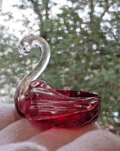 Blown Glass SWAN Open Salt Red Murano Salviati Style ART Cranberry Round - Picture 1 of 8
