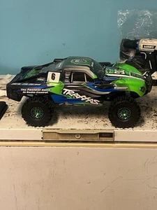 Traxxas 68054-61 Green Slash 4x4 Short Course Truck Brushed RTR 1:10 - Picture 1 of 17