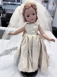 R&B Nanette Puppe 17 Zoll Arranbee Hartplastik Braut Original Hochzeitskleid Kleidung - Bild 1 von 8