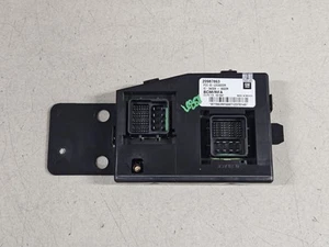 2009-2012 Colorado Canyon / 2009-2010 Hummer H3 BCM Body Control Module 20987863 - Picture 1 of 4