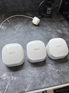 Eero 6 Dual Band Router And Extenders (1 Router 2 Extenders) 3 Total - Afbeelding 1 van 8