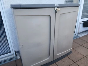 Gartenschrank Kunststoff Keter Außenmaße 138 cm 64 cm 128 cm (breit tief hoch) - Bild 1 von 7