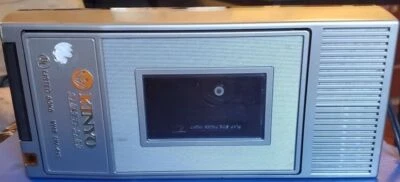 Kinyo Super Slim VHS Rebobinadora Unidireccional-Súper Delgada UV-413 Foto 1 de 2