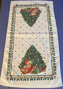Vintage Christmas Bath Towel Teddy Bear Christmas Tree pattern 41" x 22" - Picture 1 of 5
