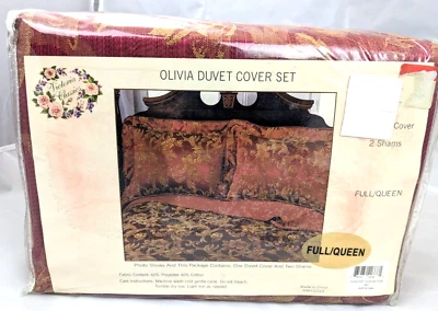 Full Queen * Victoria Classics Red Gold Olivia Duvet Cover Set: Duvet & 2 Shams - Image 1 of 4