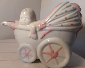 Vintage- Kitsch 'Baby Pram' buggy planter- White & Pink ceramic GC- 17CM - Picture 1 of 6