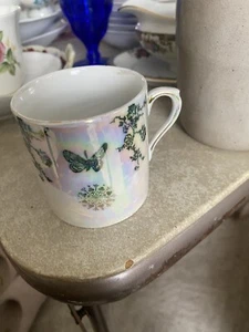 2 3/4x2 1.4” Small Coffee Cup With Butterflies - Picture 1 of 4