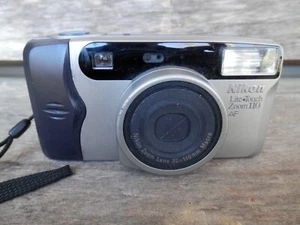 Cámara fotográfica Nikon Lite-Touch Zoom 110 AF 35 mm - Imagen 1 de 12