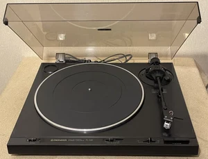 Pioneer PL-335 ▶ Tocadiscos Hi-Fi Vintage Raro | DC-SERVO Transmisión por correa | Audio-Tech - Imagen 1 de 24