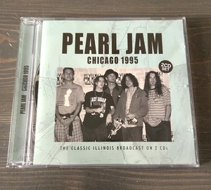 Pearl Jam Chicago 1995 2 CD Set Classic Illinois Broadcast - Bild 1 von 4