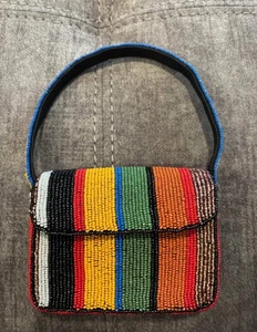 Cartera pequeña con cuentas Anthropologie - Imagen 1 de 4