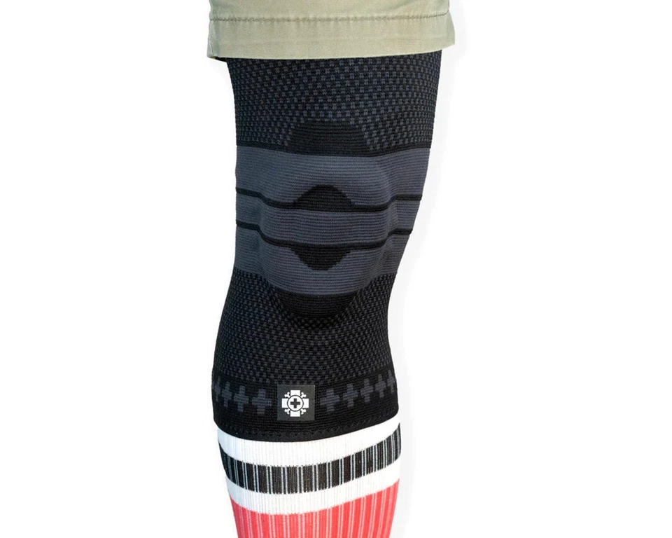 Rodillera de compresión Old Bones Therapy (cada una) (negra) Foto 1 de 1