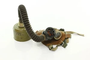 Child gas respirator mask (fuse 15'/38cm; filter 4,5'/11cm; goggle 2'/4,5cm) - Picture 1 of 5