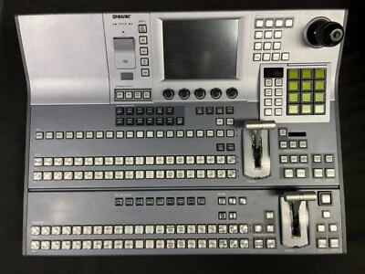 Sony Switcher MFS-2000 con panel de control ancho MKS-2017 y unidad de control MKS-2700 Foto 1 de 2
