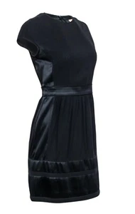 Navy Burberry Short Sleeve Dress with Belt Size 6 - Picture 1 of 6
