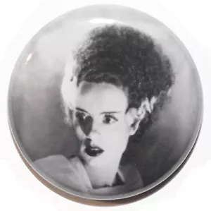 1" (25 mm) Novia de Frankenstein 1935 Película de Terror Botón Insignia Pin Alta Calidad - Imagen 1 de 2