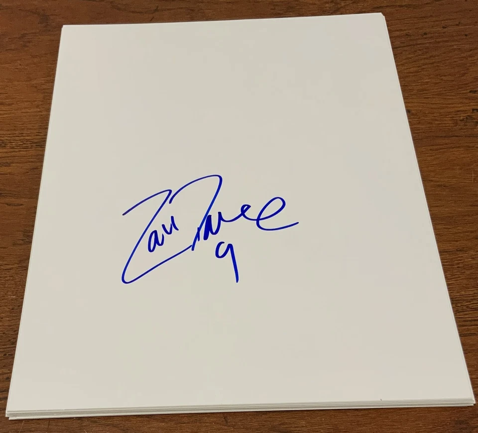 ZACH PARISE SIGNED 8X10 PHOTO AUTOGRAPH 8.5X11 PAPER WHITE SHEET USA DEVILS WILD - Image 1 of 1