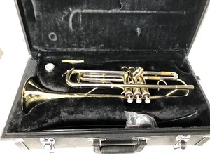 JTR-600 Trumpet With Case. Mint Brass But Damaged Horn Should Be Able To Fix Eas - Picture 1 of 19